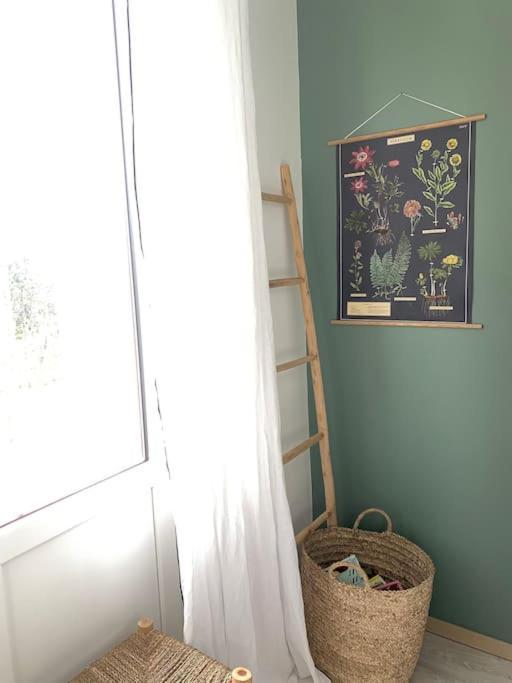 Lumineux 2 Chambres, A 2 Min De La Appartement *
